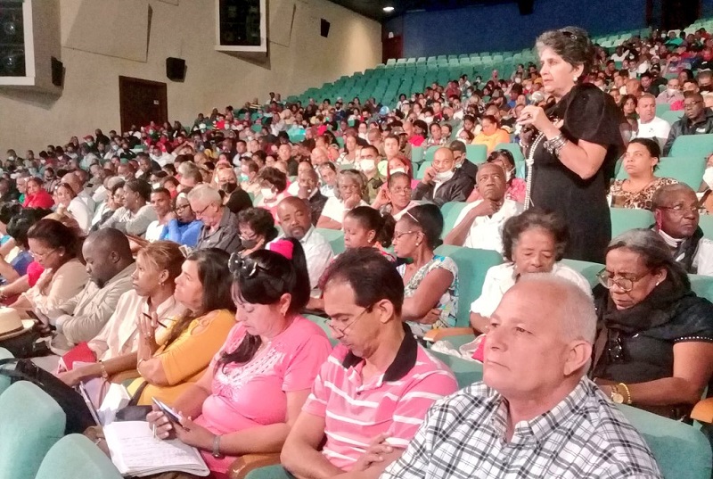 Capacitan a delegados en Santiago de Cuba para un mejor desempeño.